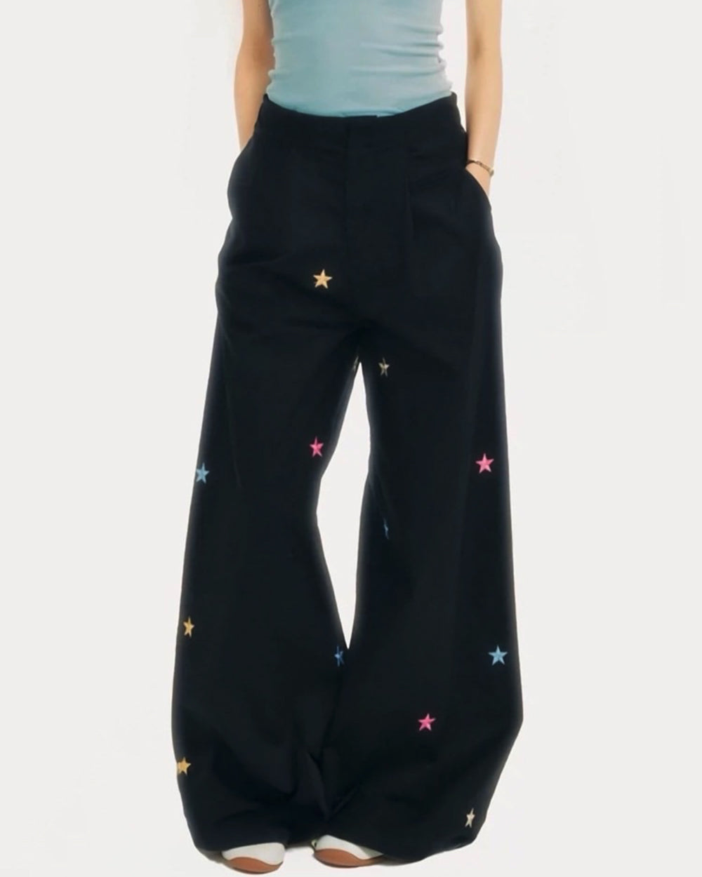 STAR EMBROIDERED BLACK BAGGY PANTS