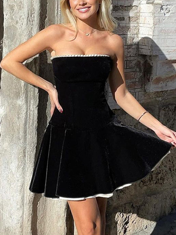 STRAPLESS MINI DRESS WITH VELVET SPLICE PLEATED DETAIL