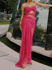 STRAPLESS PINK GOWN WITH CUTOUTS FOR CASUAL STREET STYLE