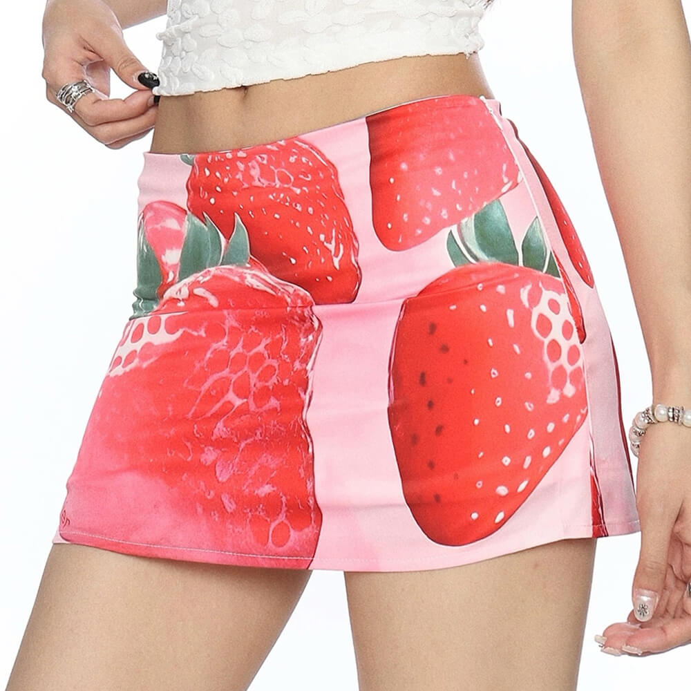 STRAWBERRY Y2K MINI SKIRT