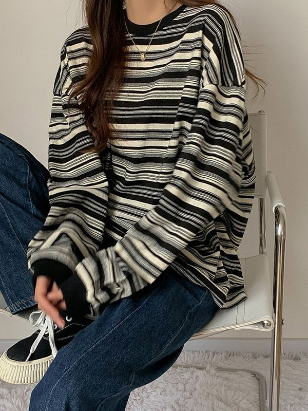 STRIPED LONG-SLEEVED SHIRT WITH CREW NECK AND LOOSE FIT