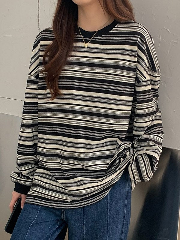 STRIPED LONG-SLEEVED SHIRT WITH CREW NECK AND LOOSE FIT