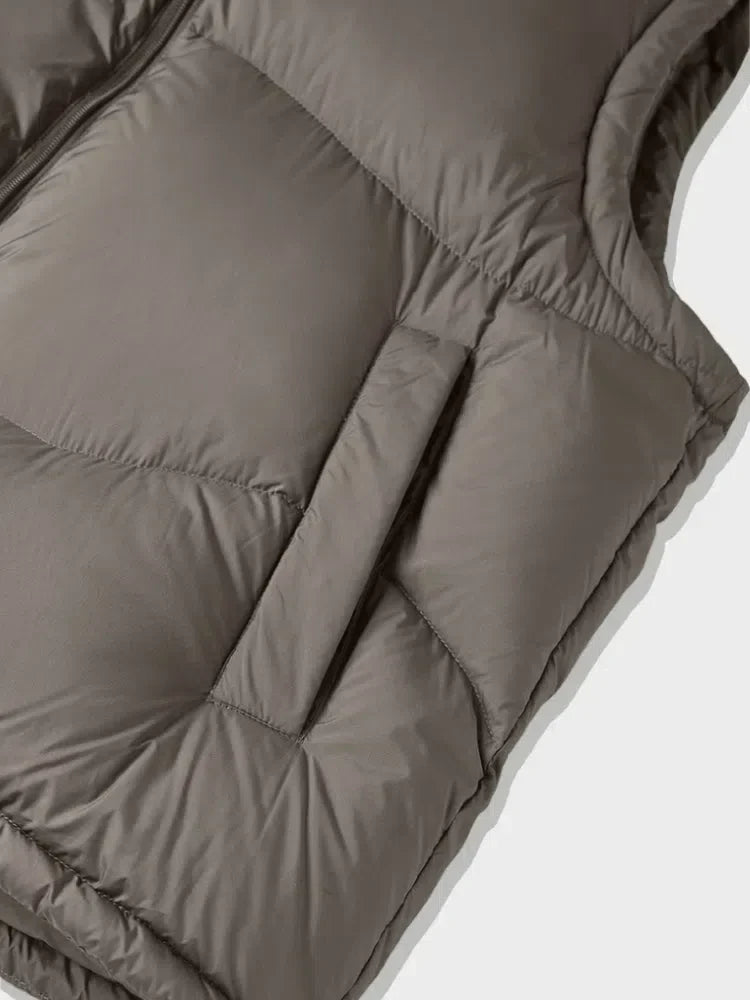 BROWN PADDED VEST FOR COMFORTABLE STYLE, WEARS SIZE AVAILABLE