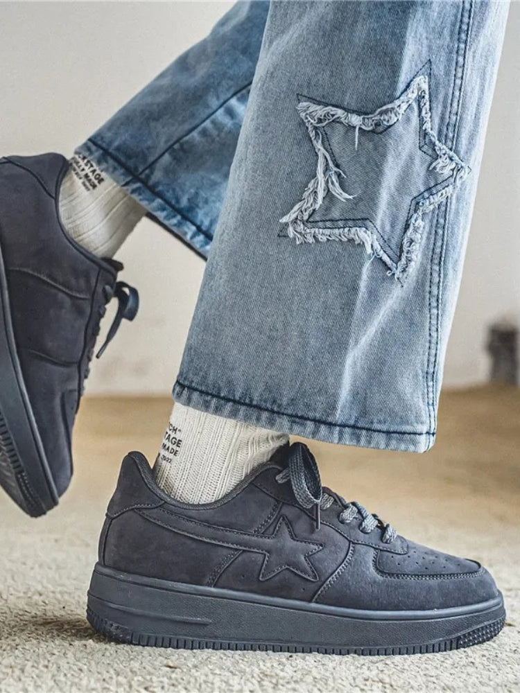 SUEDE STAR SNEAKERS IN BROWN WITH WHITE STAR ACCENTS