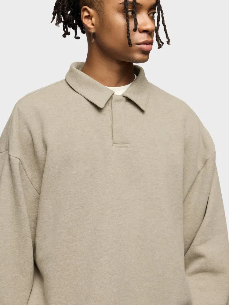 BEIGE LONG-SLEEVED POLO SHIRT - COUPE AMPLE FOR VOTRE GARDE-ROBE