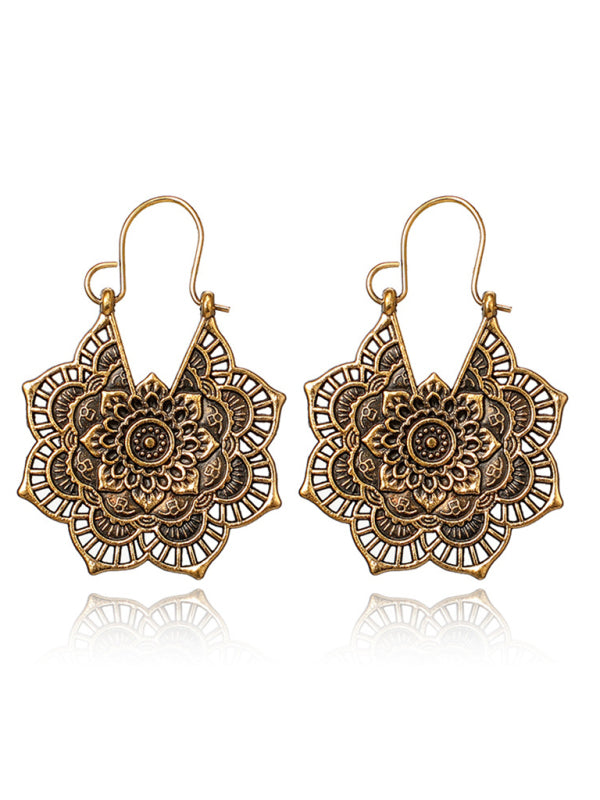 Vintage Ethnic Metal Cutout Floral Flower Earrings Bohemian Carved Earrings - Golden / F