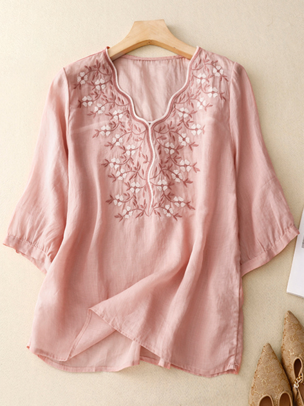 Vintage V-neck embroidered T-shirt top - Pink / M