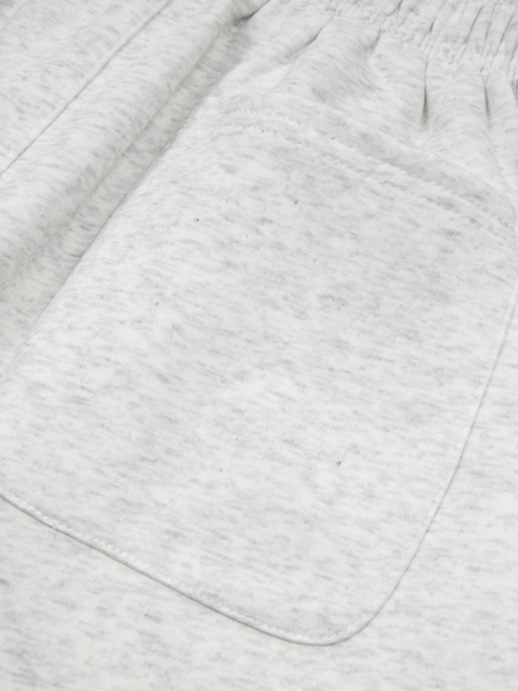 WHITE ATHLETIC SHORTS WITH SIZE GUIDE FOR PERFECT FIT