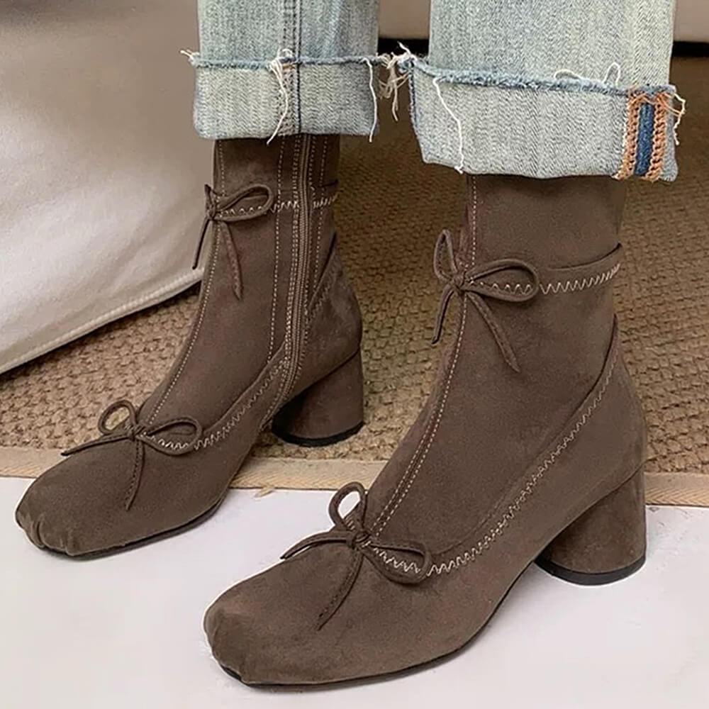 WHITE BOW DETAILS ANKLE BOOTS WITH SQUARE TOE, PAIR