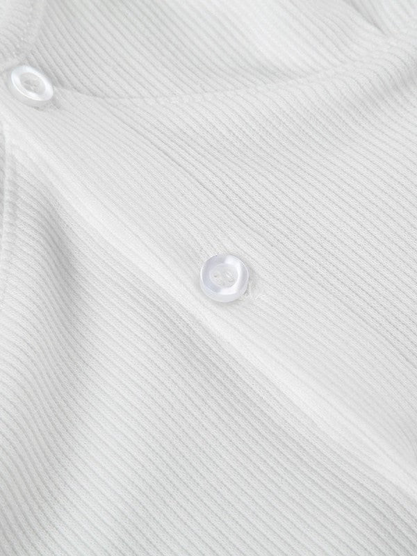 WHITE BUTTON-UP TANK TOP WITH ELEGANT V-NECK SLEEVELESS DESIGN