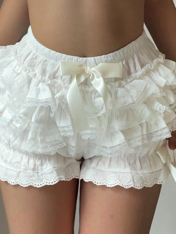 WHITE RUFFLED BLOOMER SHORTS VINTAGE WHITE PUMPKIN