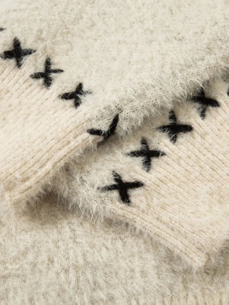 WHITE SKI-THEMED SWEATER WITH MOHAIR WINTER ZIPPER