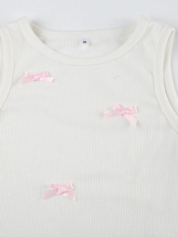 WHITE TANK TOP WITH PINK BOWS - TRENDY CROP SILHOUETTE