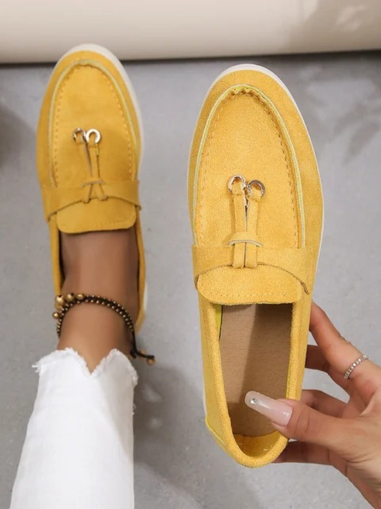 WHITE TASSEL LOAFERS TRUE-TO-SIZE FIT VEGAN LEATHER LOAFERS