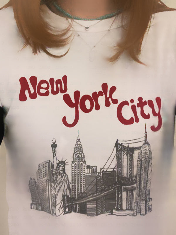WHITE Y2K SHORT SLEEVE T-SHIRT WITH NYC SKYLINE DESIGN