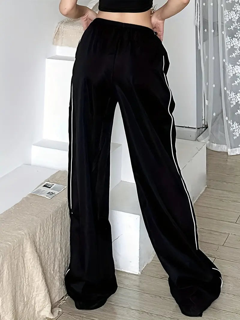 WIDE-LEG PANTS WITH WHITE STRIPES - RETRO SPORT BLACK CONTRAST