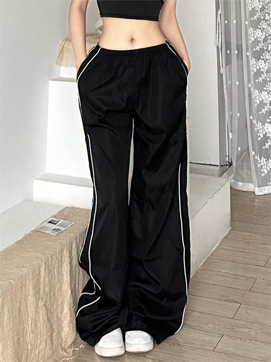 WIDE-LEG PANTS WITH WHITE STRIPES - RETRO SPORT BLACK CONTRAST