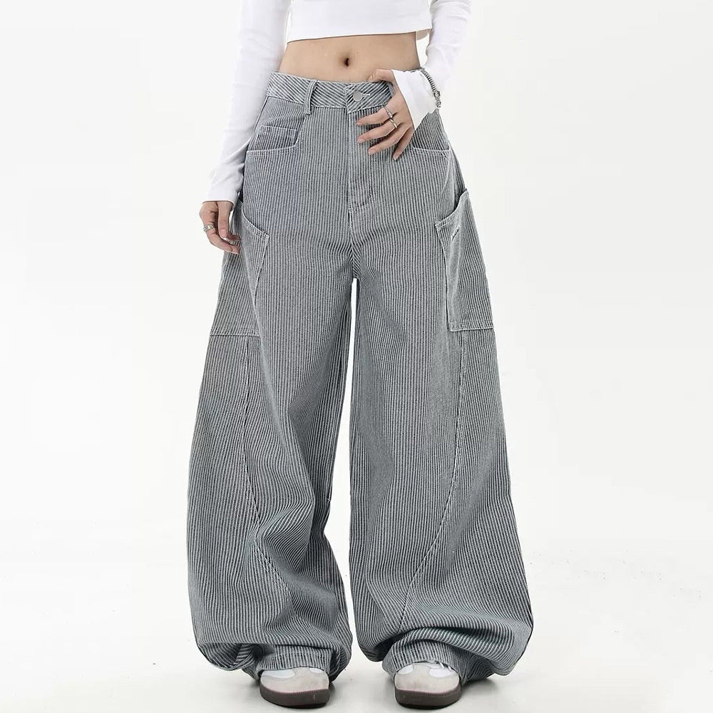 WIDE-LEG UTILITY PANTS WITH OVERSIZED UTILITY POCKETS AND GRAY STRIPE DESIGN