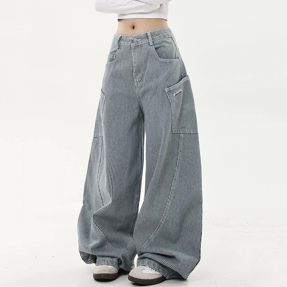 WIDE-LEG UTILITY PANTS WITH OVERSIZED UTILITY POCKETS AND GRAY STRIPE DESIGN