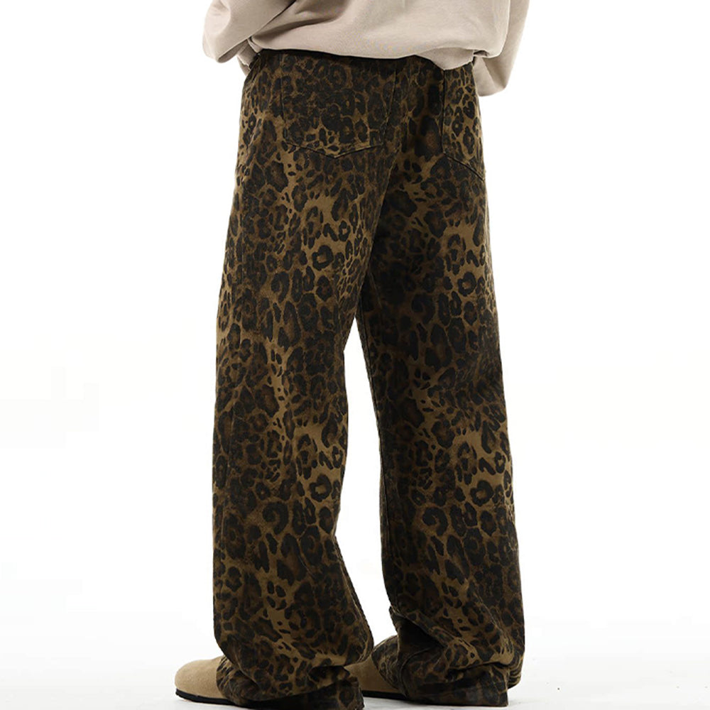 WILD LUXE LEOPARD PRINT BAGGY JEANS FOR A RELAXED FIT AND SOPHISTICATED STYLE