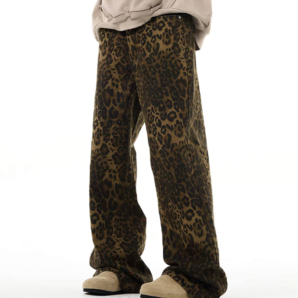 WILD LUXE LEOPARD PRINT BAGGY JEANS FOR A RELAXED FIT AND SOPHISTICATED STYLE