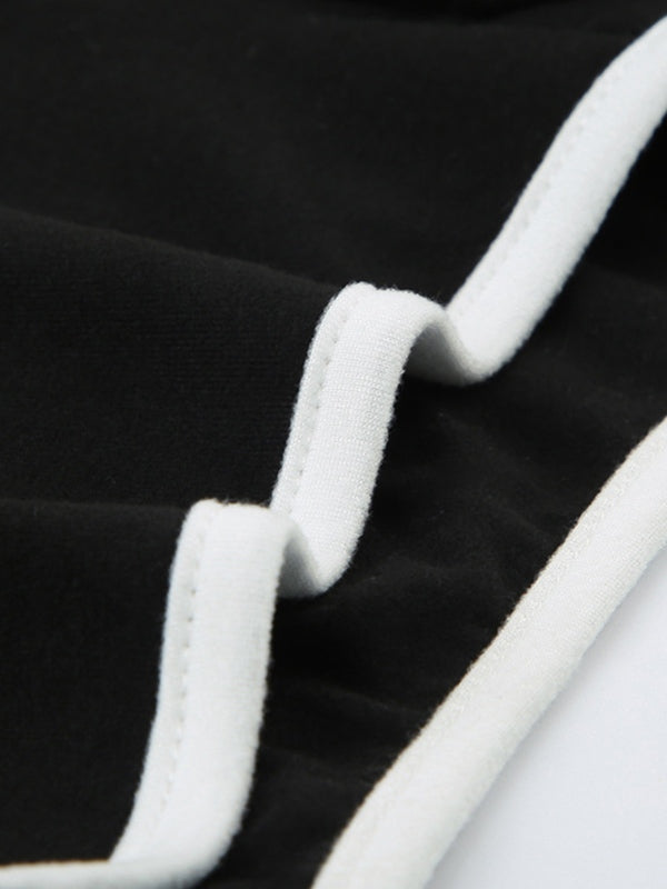 WOMANS LOW-RISE SHORTS SLIM FIT SHORTS