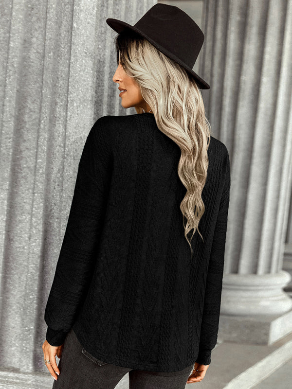 Women’s fashion loose solid color over knit