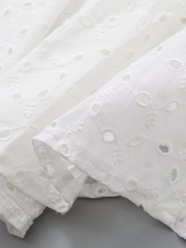 Women’s halterneck V-neck hollow embroidered backless strappy short dress