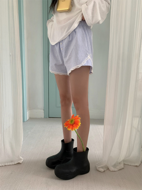 Women’s lace shorts wear elastic waist striped casual pants
