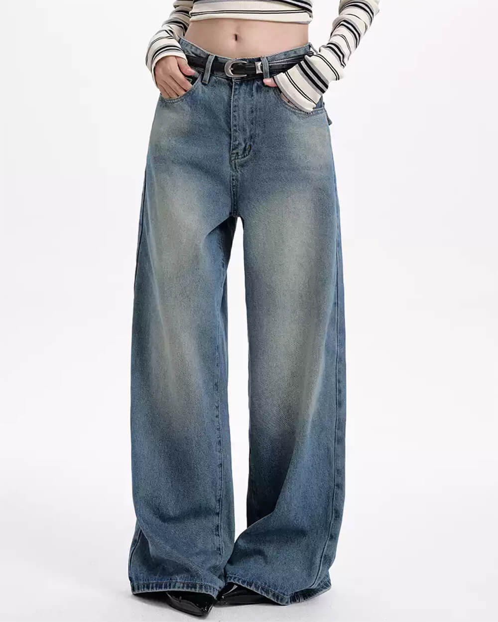 WOMEN’S PANTS SIZE SMALL WITH MEASUREMENT APPROXIMATELY AND TOTAL LENGTH
