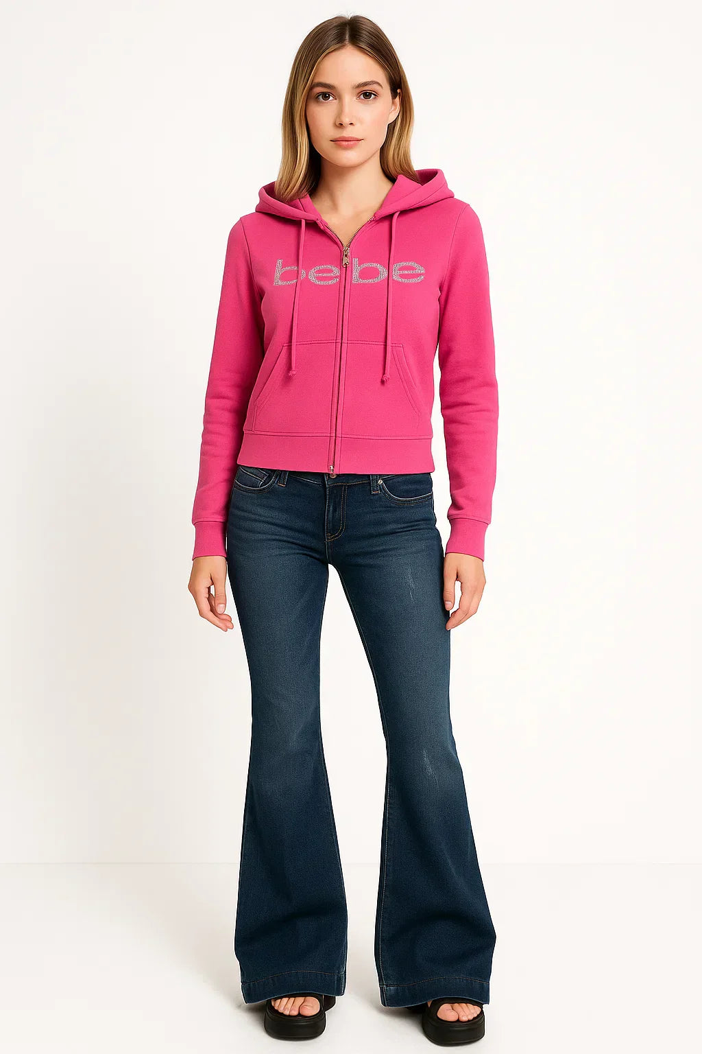 WOMEN’S PINK HOODIE AND FLARED JEANS OUTFIT