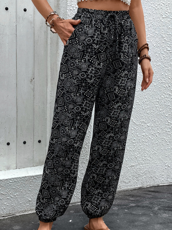 Women’s printed bohemian style skinny pants1