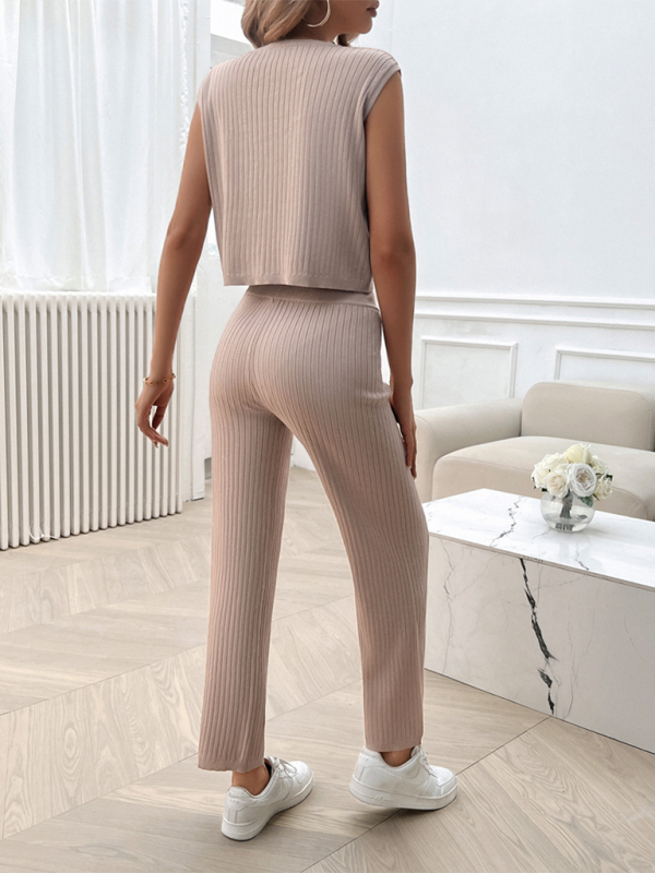 Women’s round neck slim fit sweater suit