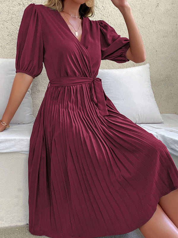 Women’s Solid Color Tie V Neck Pleated Dress