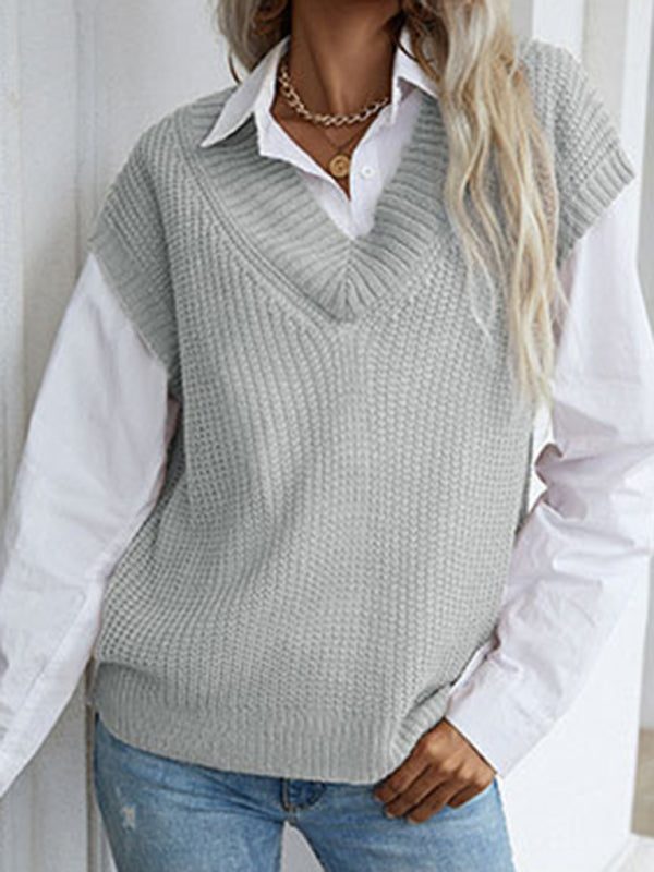 Women’s solid color v-neck knitted sweater vest