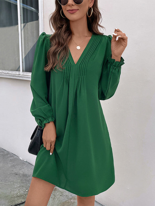 Women’s V-neck smocked long-sleeved dress - Green / S